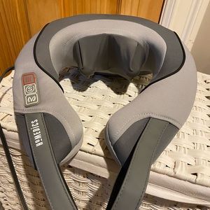 Homedics neck massager with heat